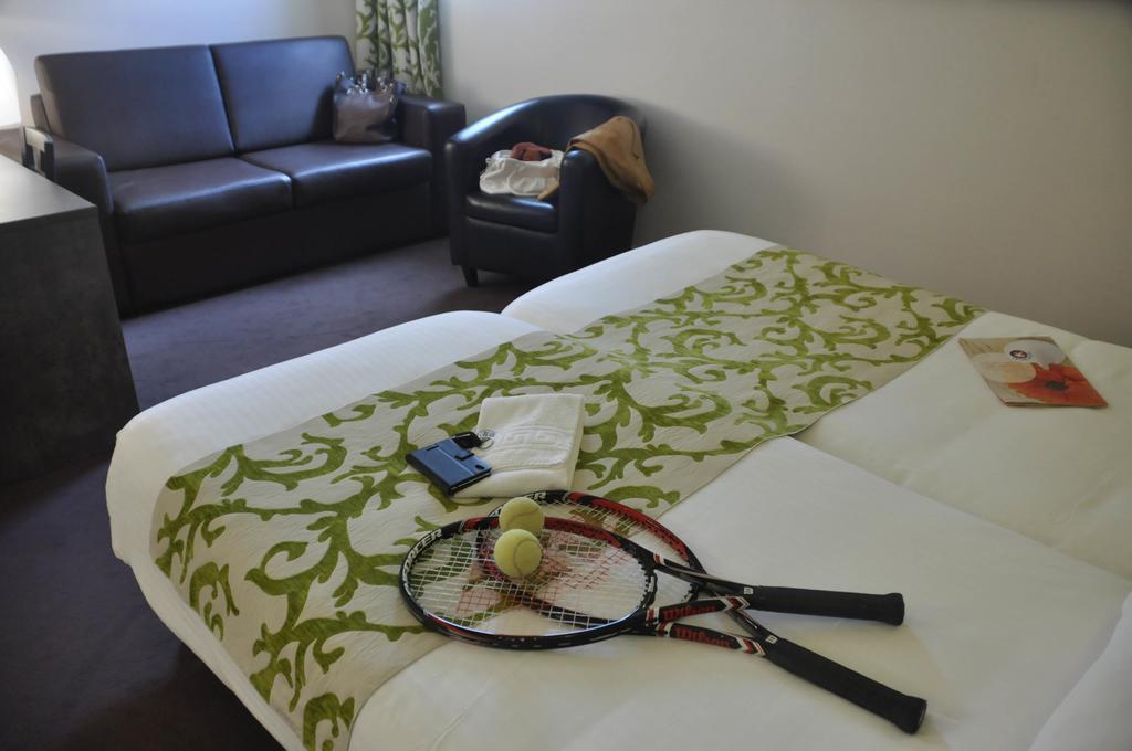 Brit Hotel Confort Alexia - La Souterraine Dış mekan fotoğraf